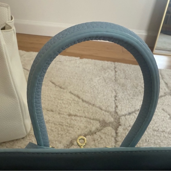 Light Blue Leather 25cm Handbag - Picture 8 of 9